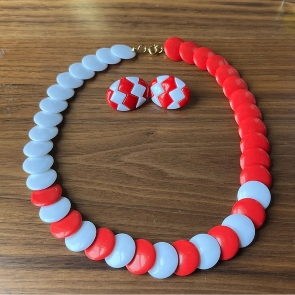 Vintage Cherry Red and Pure White Acrylic Beaded Necklace and Earring Set A1